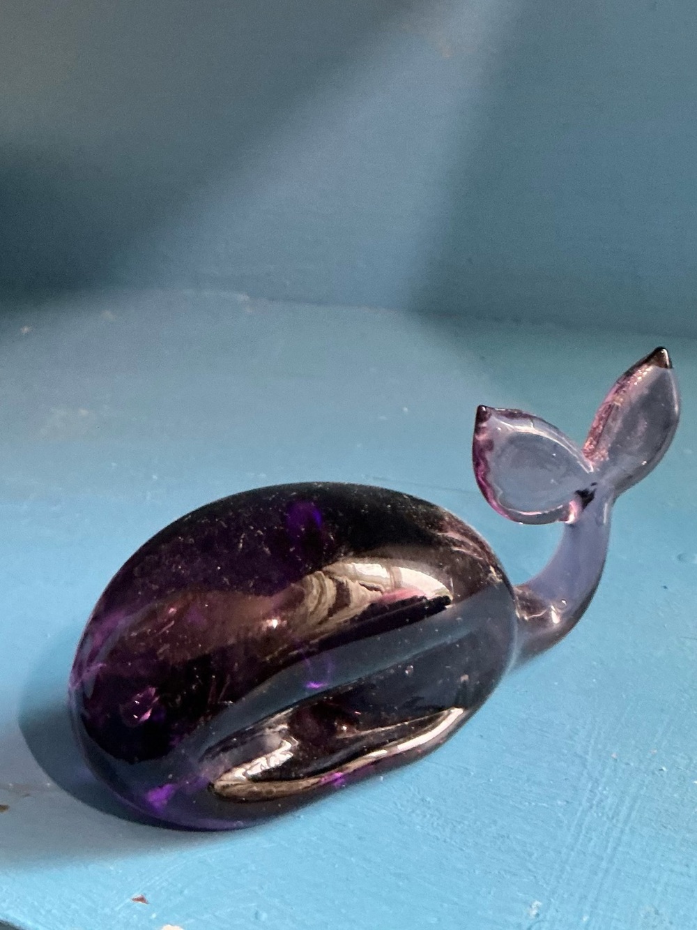 Vintage Handmade Purple Glass Whale Figurine paperweight Tail up